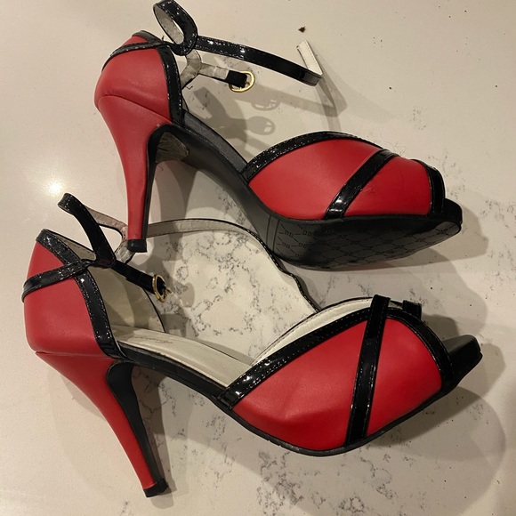 vintage inspired heels